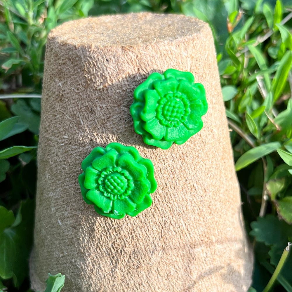 Dark Green Flower Stud Earrings